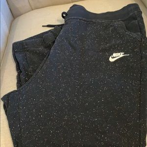 Lot of 2 Capri sweatpants